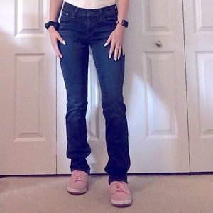 lucky brand sofia straight size 4/27 jeans